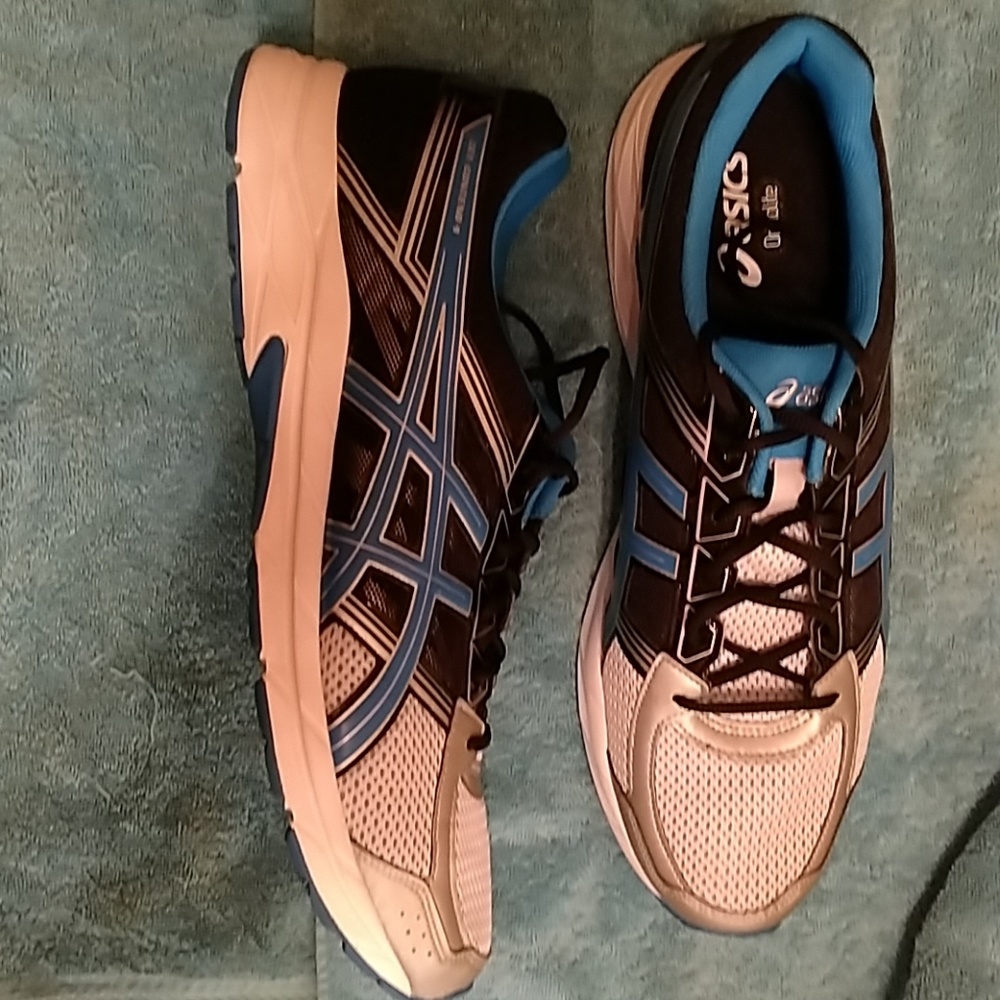 Oasis running shoes